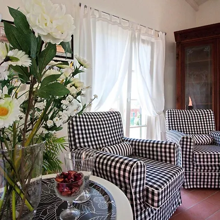 Casali Romei Daire Sarzana